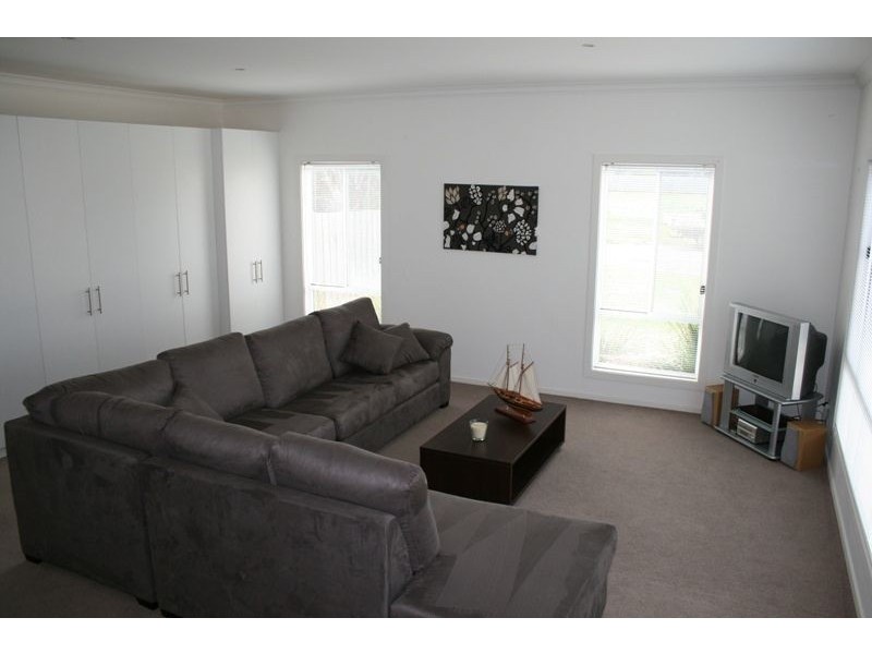 6 Matthew Court, Cowes VIC 3922