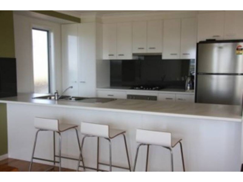 16 Manly Place, Surf Beach VIC 3922