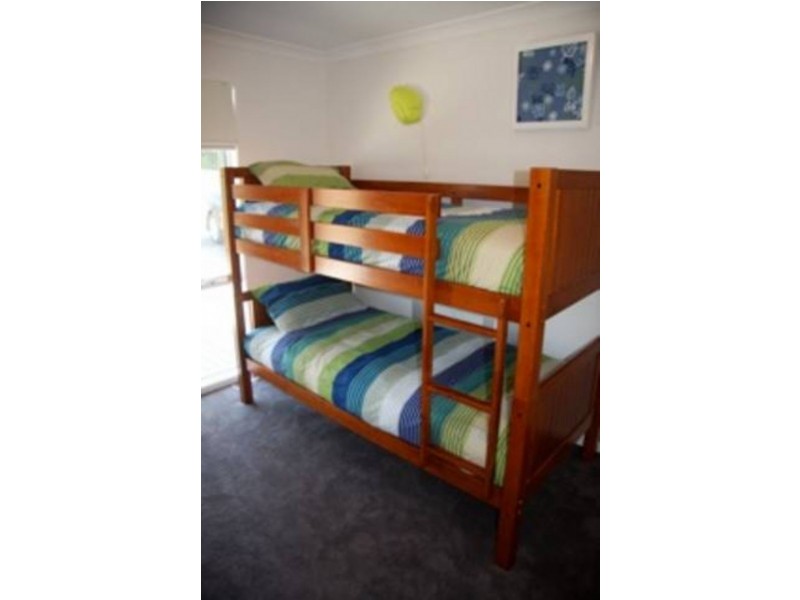 16 Manly Place, Surf Beach VIC 3922