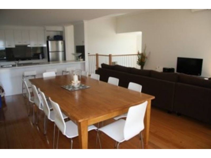 16 Manly Place, Surf Beach VIC 3922