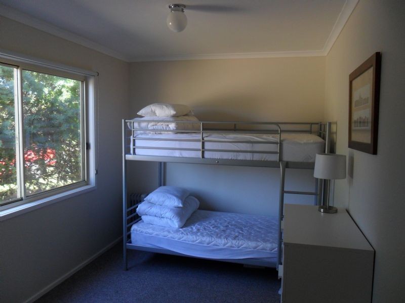 16 Caroline Avenue, Cowes VIC 3922
