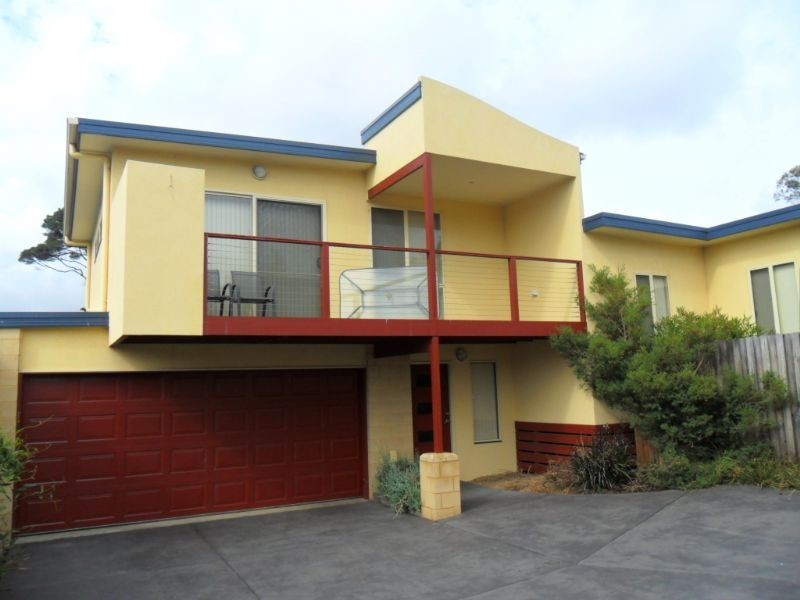 2/191 Church Street, Cowes VIC 3922