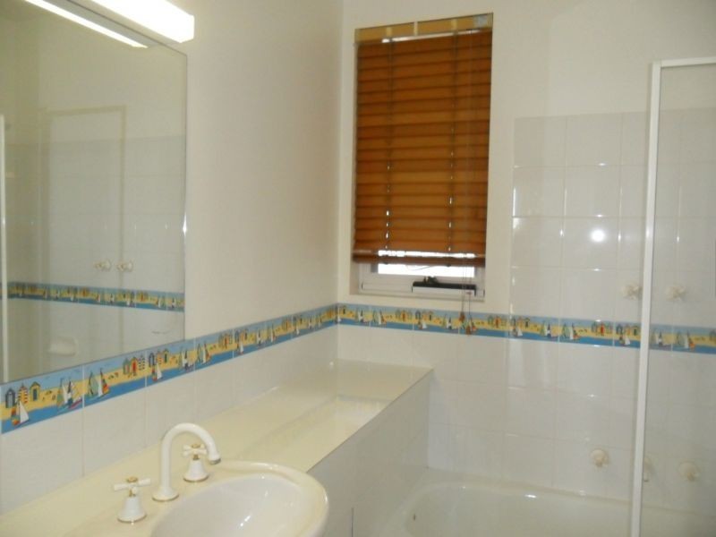 24 Wimbledon Road, Wimbledon Heights VIC 3922