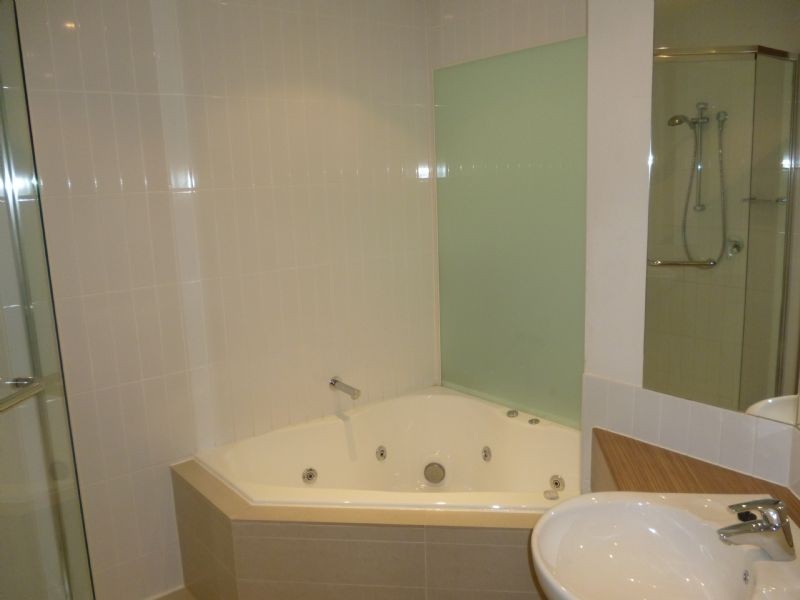 233 The Waves/1 The Esplanade, Cowes VIC 3922