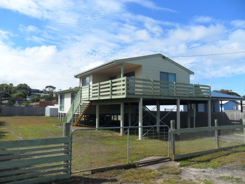 15 Golden Court, Sunset Strip VIC 3922