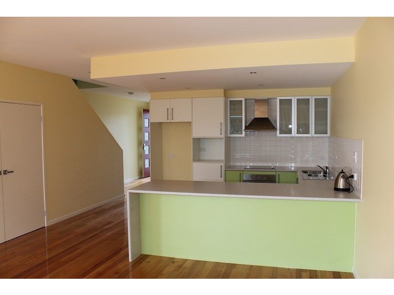 2/15-18 Beach Road, Rhyll VIC 3923