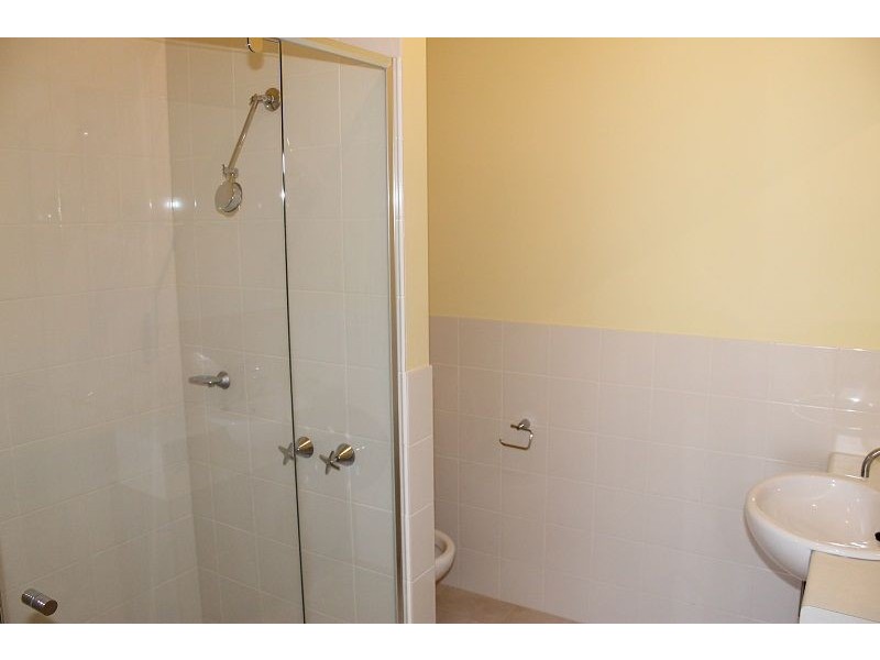 2/15-18 Beach Road, Rhyll VIC 3923