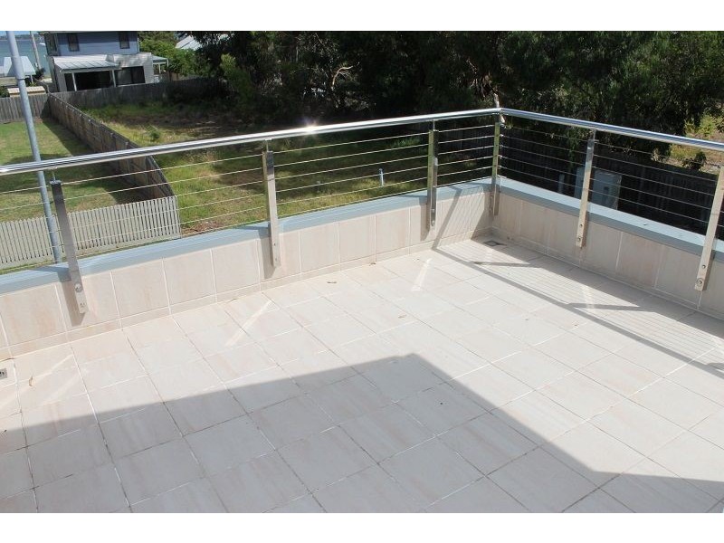 2/15-18 Beach Road, Rhyll VIC 3923