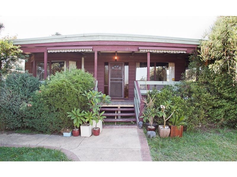 15 Pine Avenue, Cowes VIC 3922