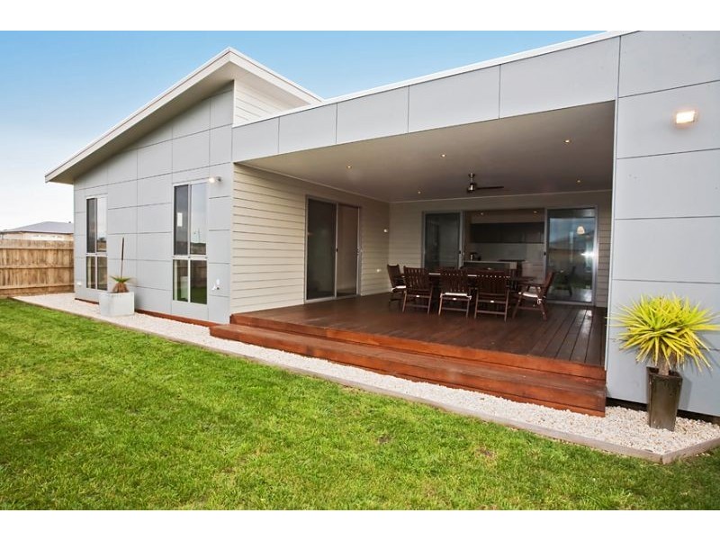 19 Sanctuary Drive, Cowes VIC 3922