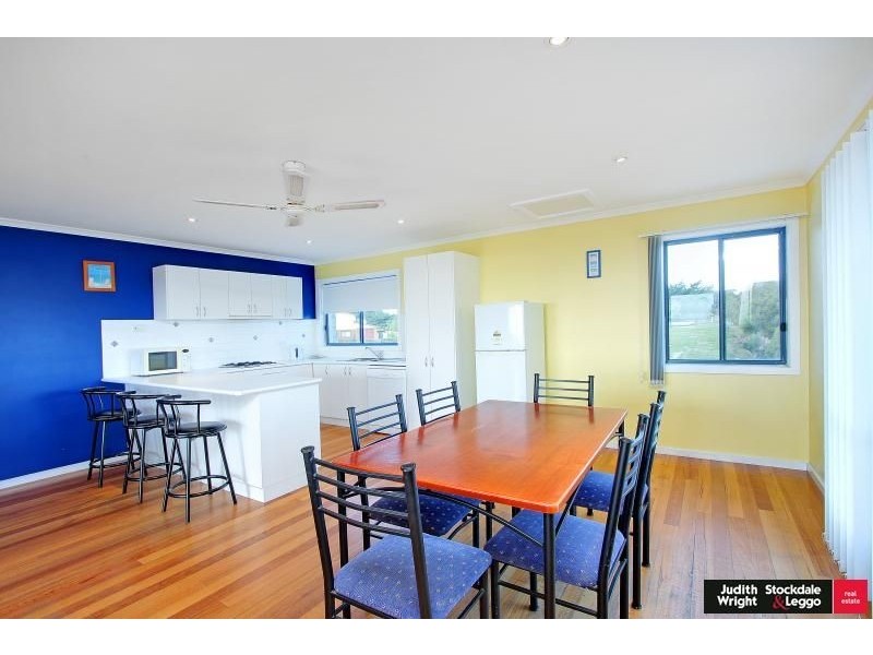 129 Phillip Island Road, Surf Beach VIC 3922