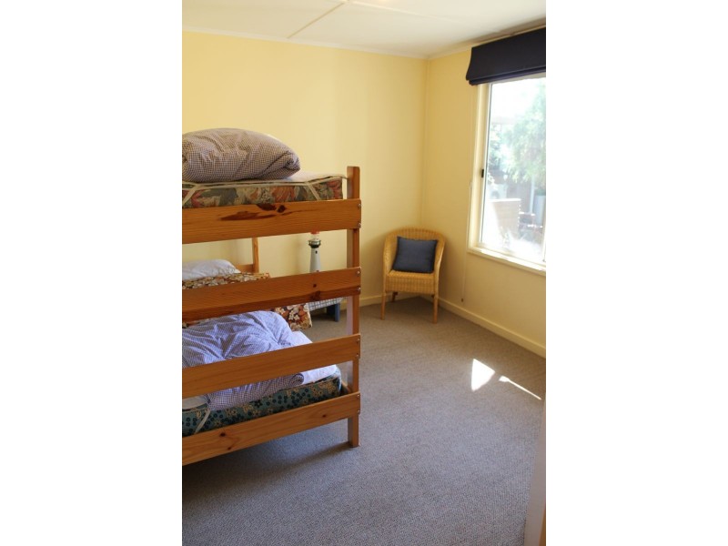 30 Dunsmore Rd, Cowes VIC 3922