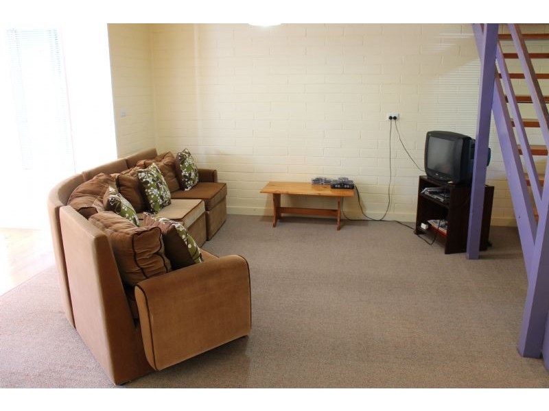 30 Dunsmore Rd, Cowes VIC 3922