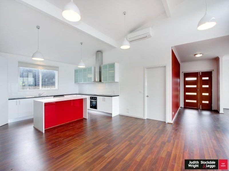 33 Katherine Circuit, Cowes VIC 3922