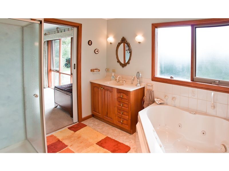 10 Langard Road, Cowes VIC 3922