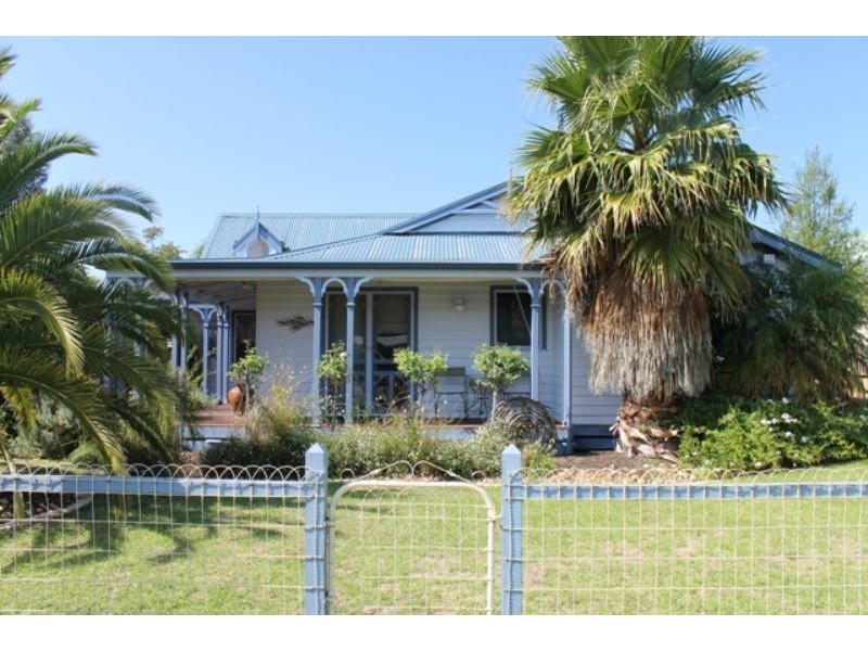 5 Honeyeater Drive, Silverleaves VIC 3922