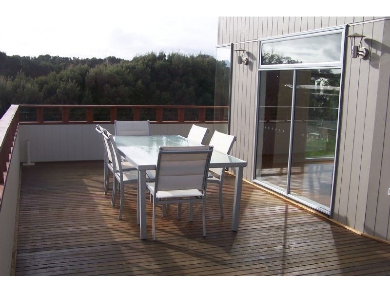 21 Golden Court, Sunset Strip VIC 3922