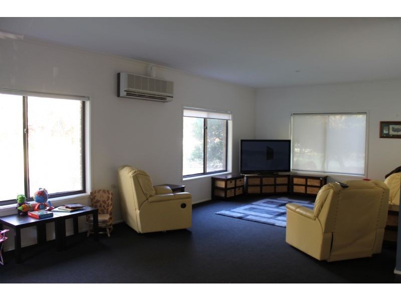 69 Coghlan Road, Cowes VIC 3922