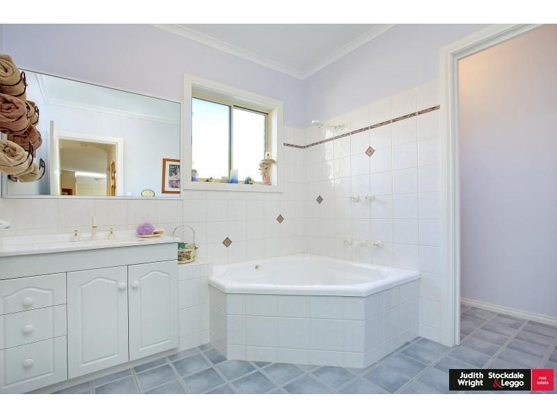 3/3 Wyndham Avenue, Cowes VIC 3922