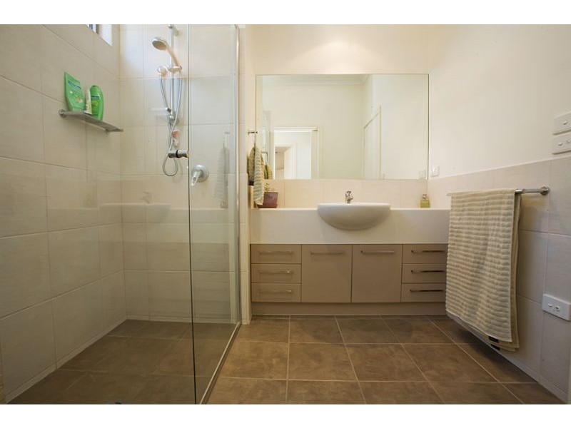 19 Seagrove Way, Cowes VIC 3922