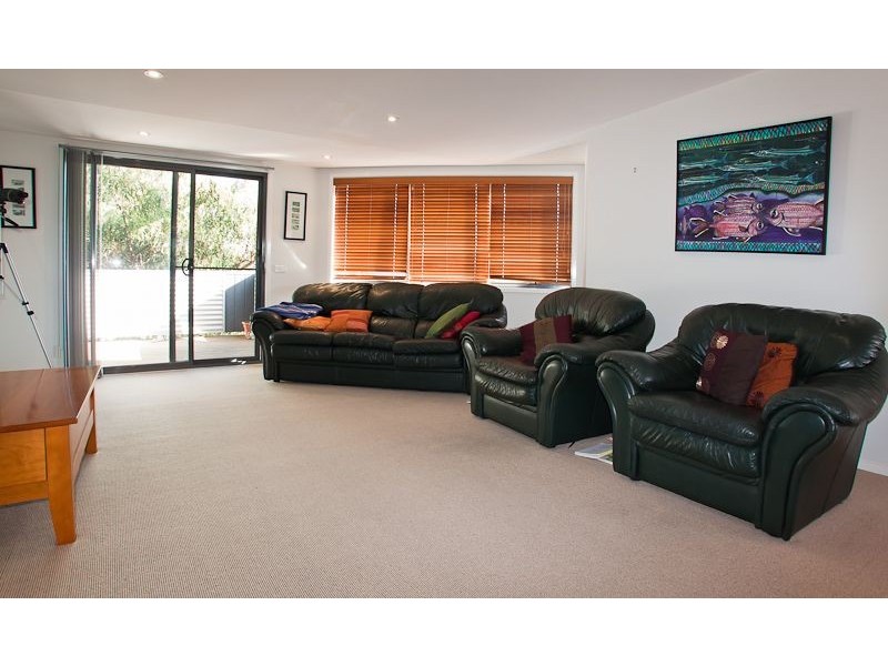 11 Shetland Heights Road, San Remo VIC 3925