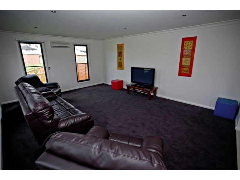 44 Norman Drive, Cowes VIC 3922