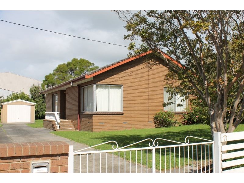 71 Church Street, Cowes VIC 3922