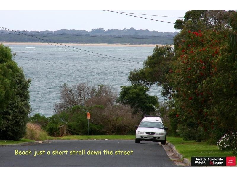 1/22 Justice Road, Cowes VIC 3922