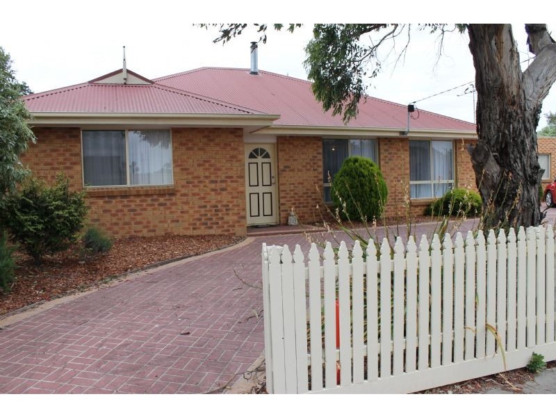 3 Hollydene Court, Cowes VIC 3922