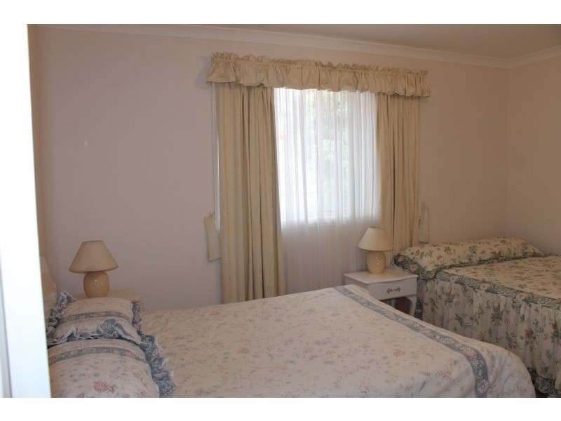 3 Hollydene Court, Cowes VIC 3922