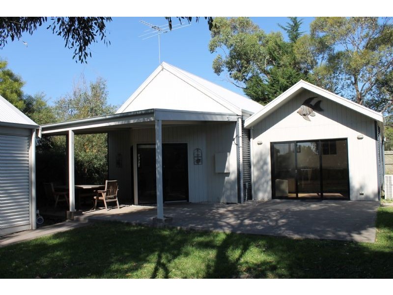 7 Redwood Drive, Cowes VIC 3922