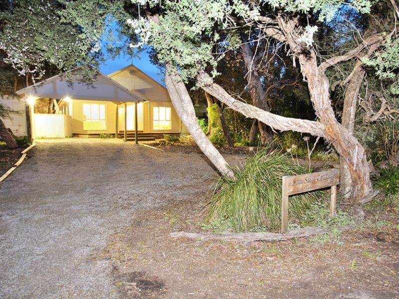 14 Bruce Road, Silverleaves VIC 3922