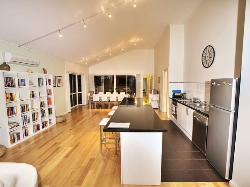 14 Bruce Road, Silverleaves VIC 3922