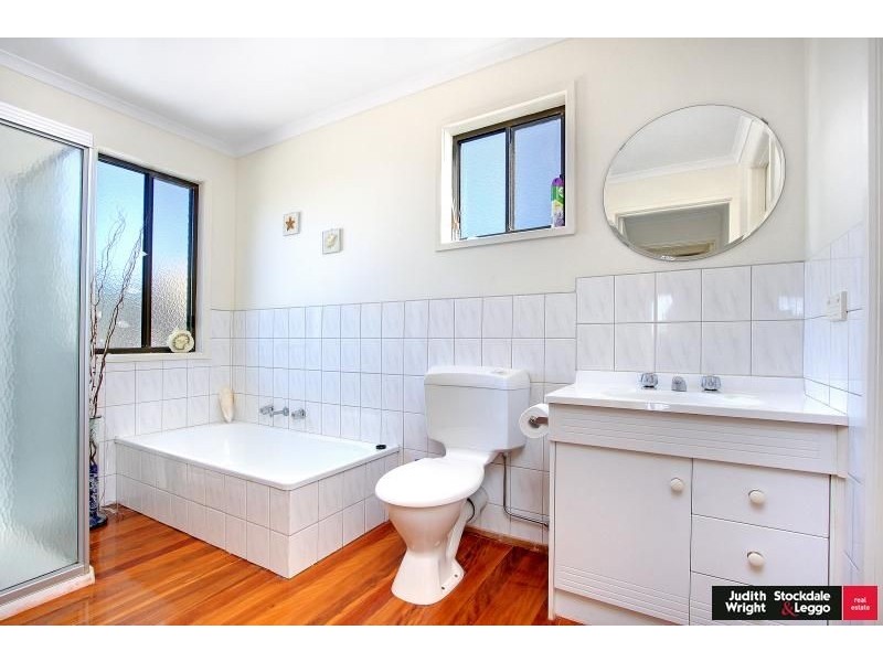 47 Sunderland Bay Road, Surf Beach VIC 3922