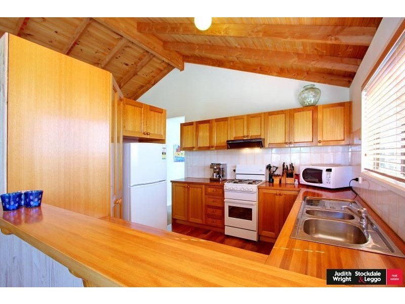 47 Sunderland Bay Road, Surf Beach VIC 3922