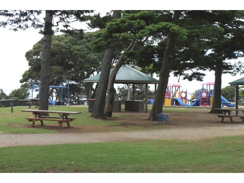 250/1 The Esplanade, Cowes VIC 3922