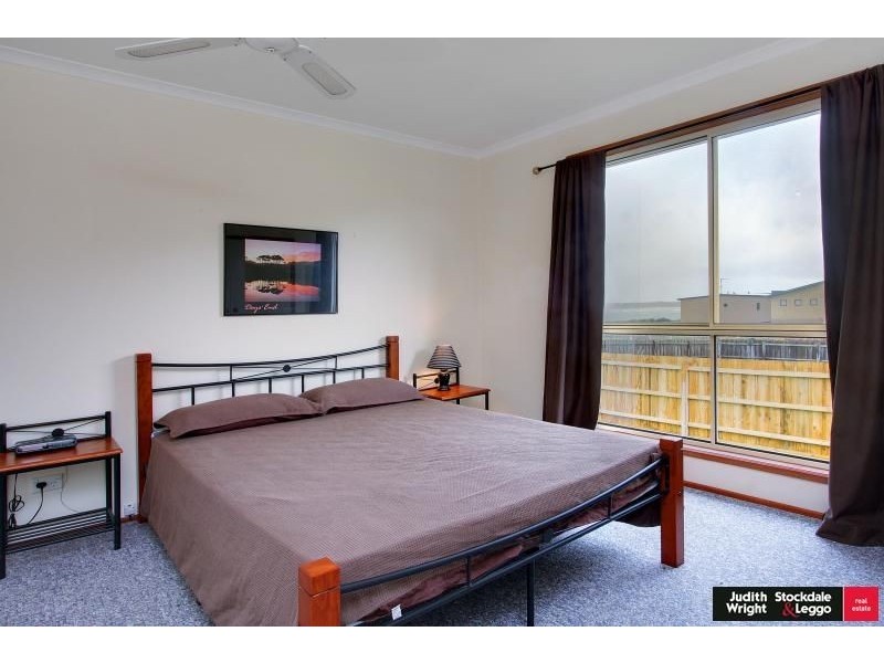 21 Halcyon Avenue, San Remo VIC 3925