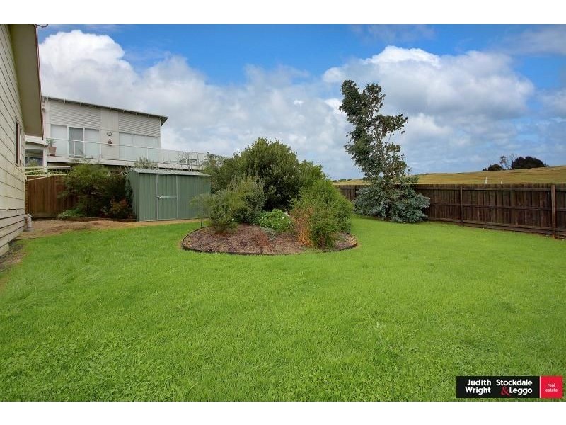 21 Halcyon Avenue, San Remo VIC 3925