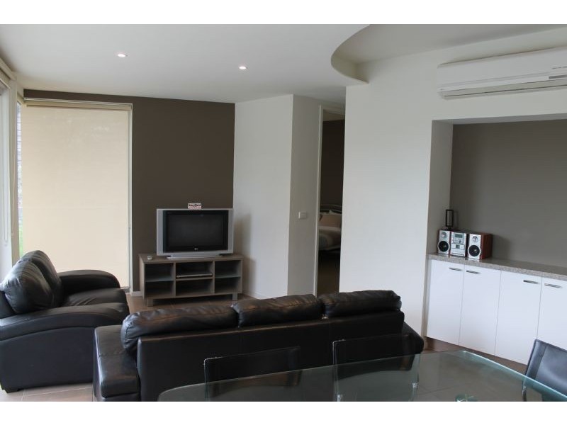 501/1 The Esplanade, Cowes VIC 3922