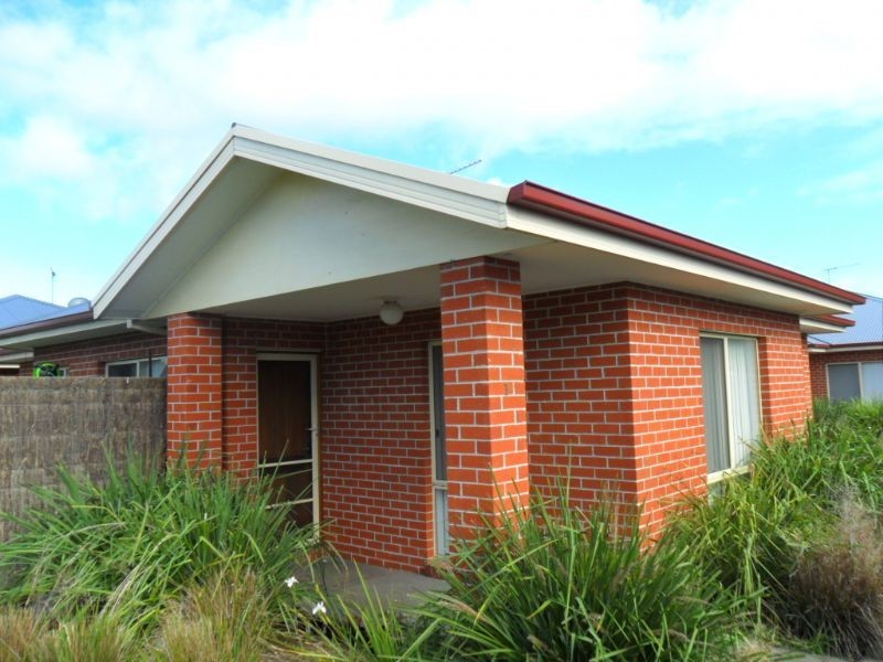 1/64 Justice Road, Cowes VIC 3922