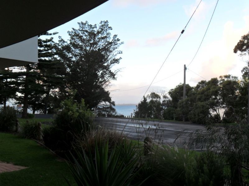 114/1 The Esplanade, Cowes VIC 3922