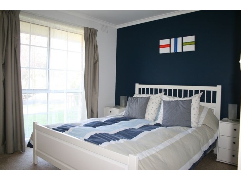 2 Elsford Close, Cowes VIC 3922