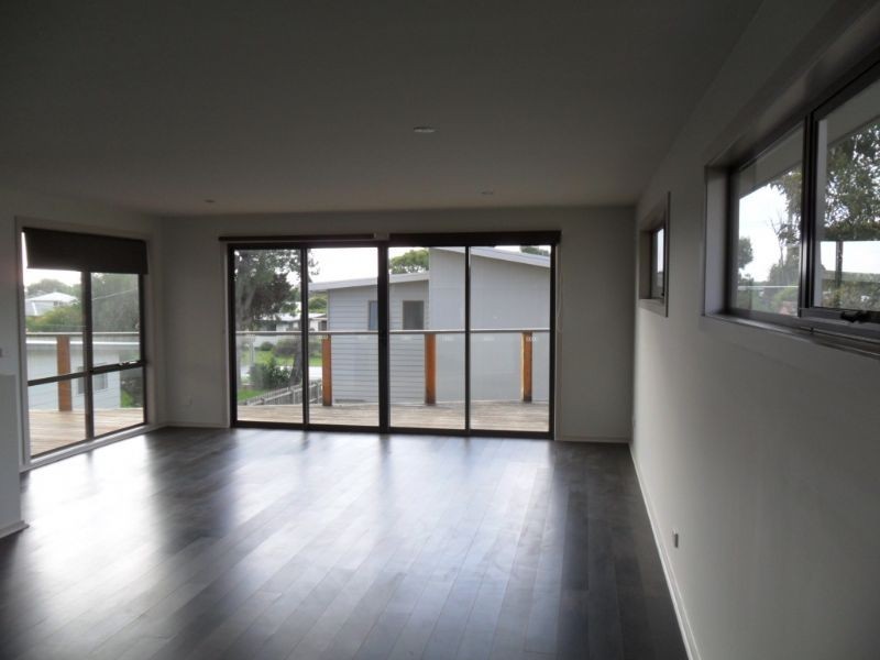 2/265 Settlement Road, Cowes VIC 3922