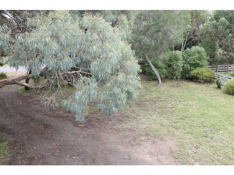 63 Rhyll-Newhaven Road, Rhyll VIC 3923