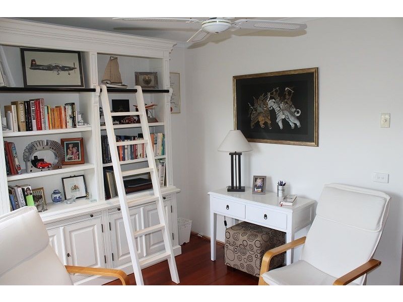 12 Honeysuckle Grove, Silverleaves VIC 3922