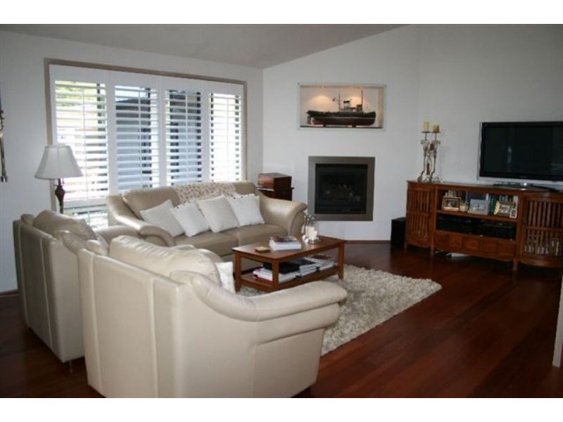 12 Honeysuckle Grove, Silverleaves VIC 3922