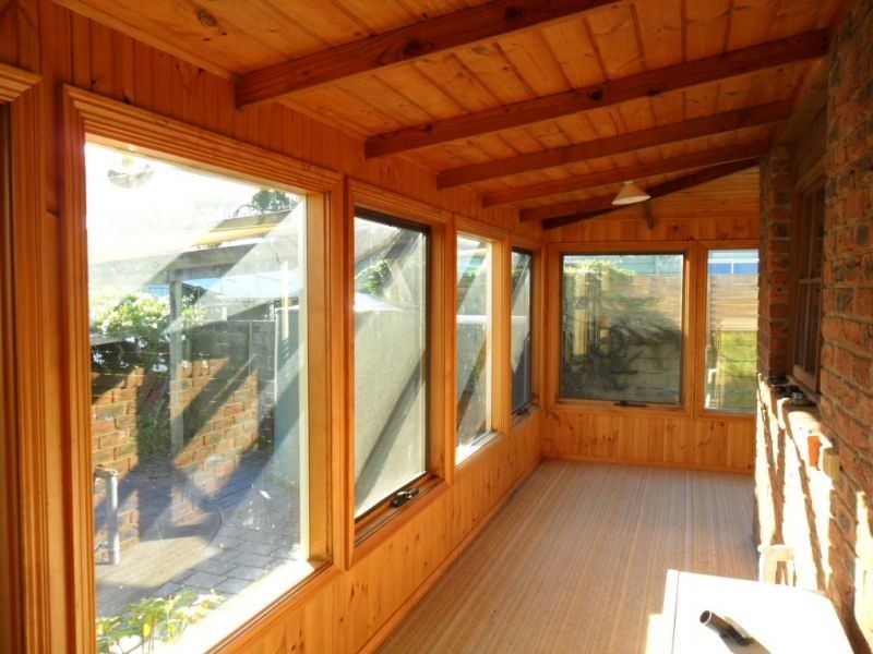 6 Fowler Grove, Newhaven VIC 3925