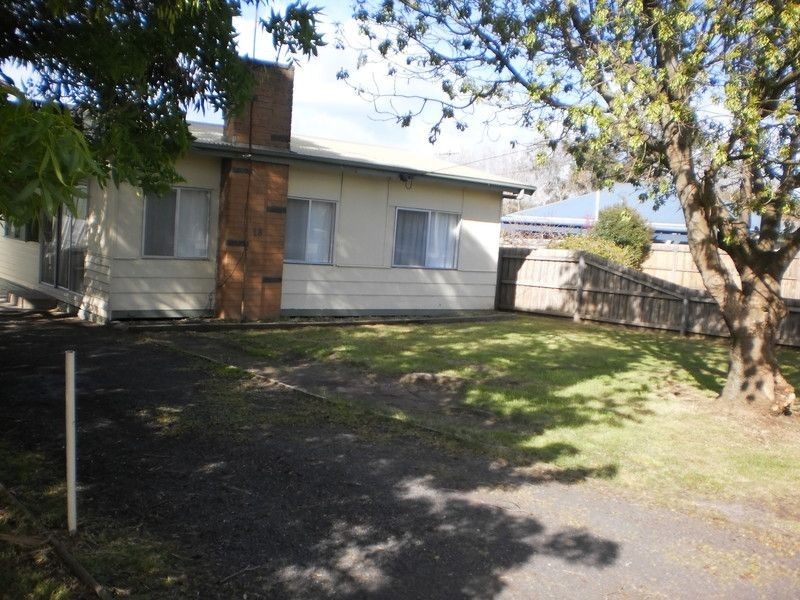 18 Phillip Island Road, Newhaven VIC 3925