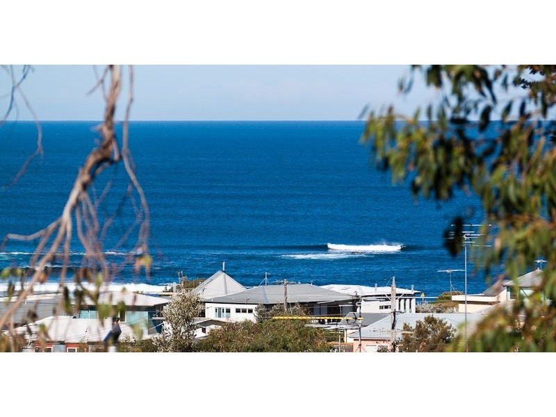 9 Hollywood Crescent, Smiths Beach VIC 3922