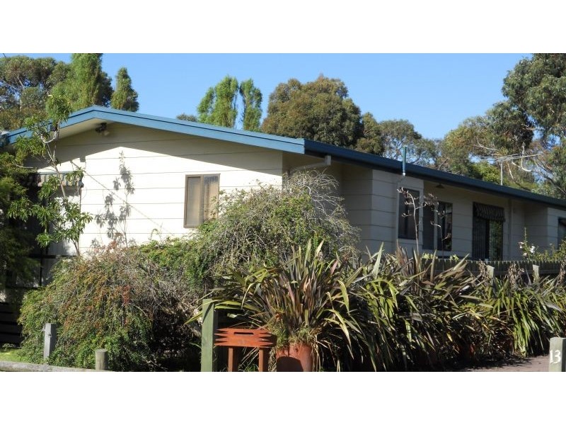 11 Outlook Drive, Cowes VIC 3922